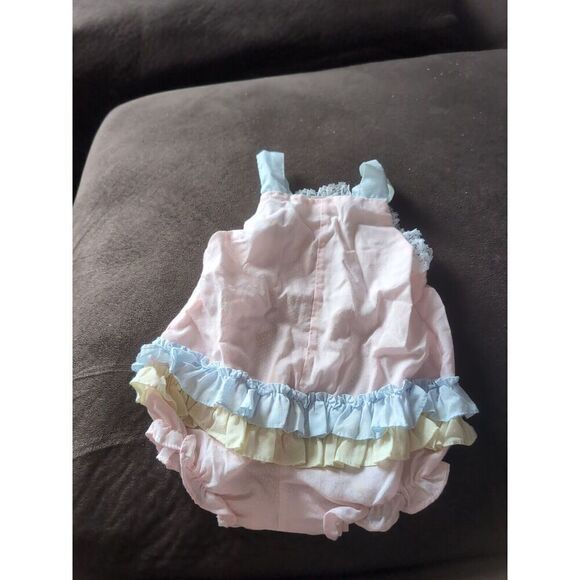 Vintage Baby Cream Polyester Baby Girl's Romper One Piece Outfit Ruffles 6-9 MOS - Picture 3 of 16